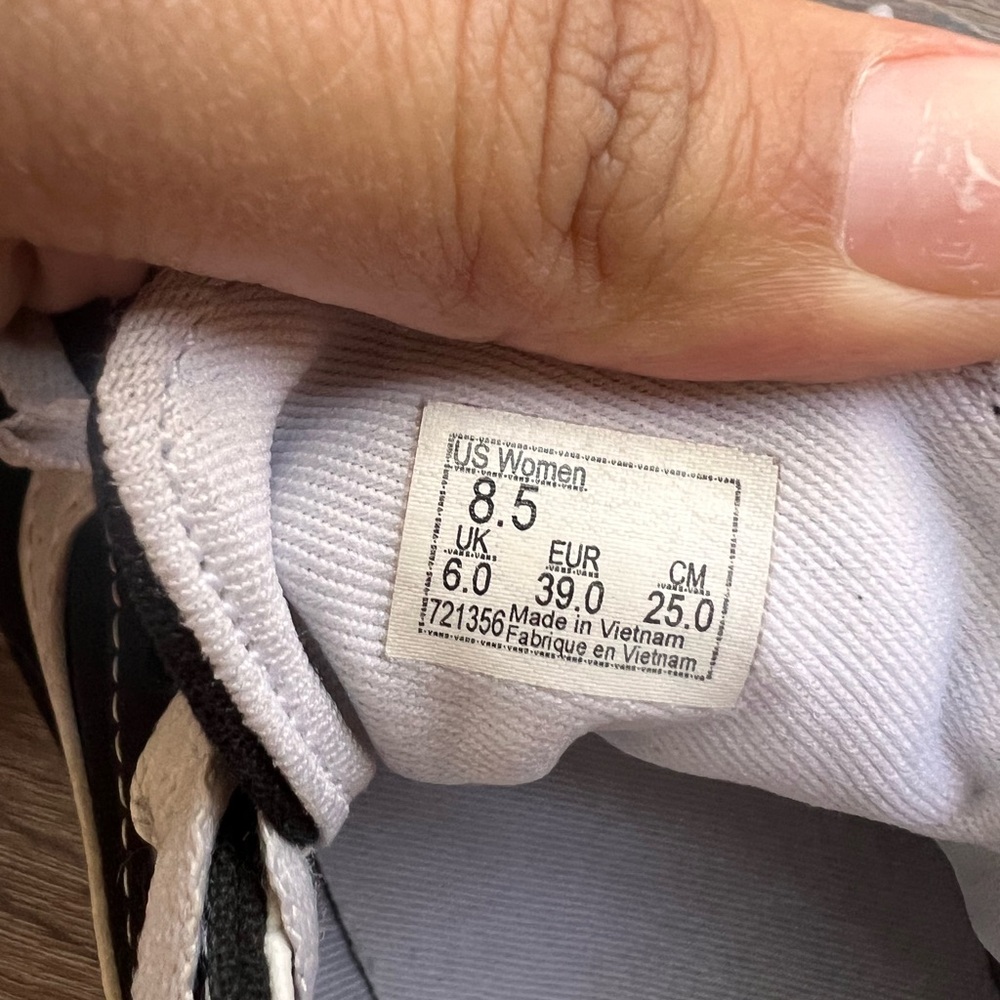 Platform Vans Black & White Old Skool Shoes W8.5 - Picture 4 of 4